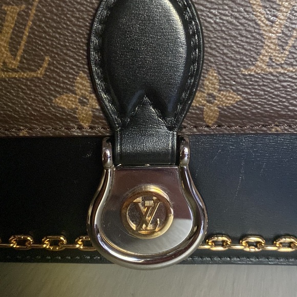 Louis Vuitton bag - Picture 7 of 17